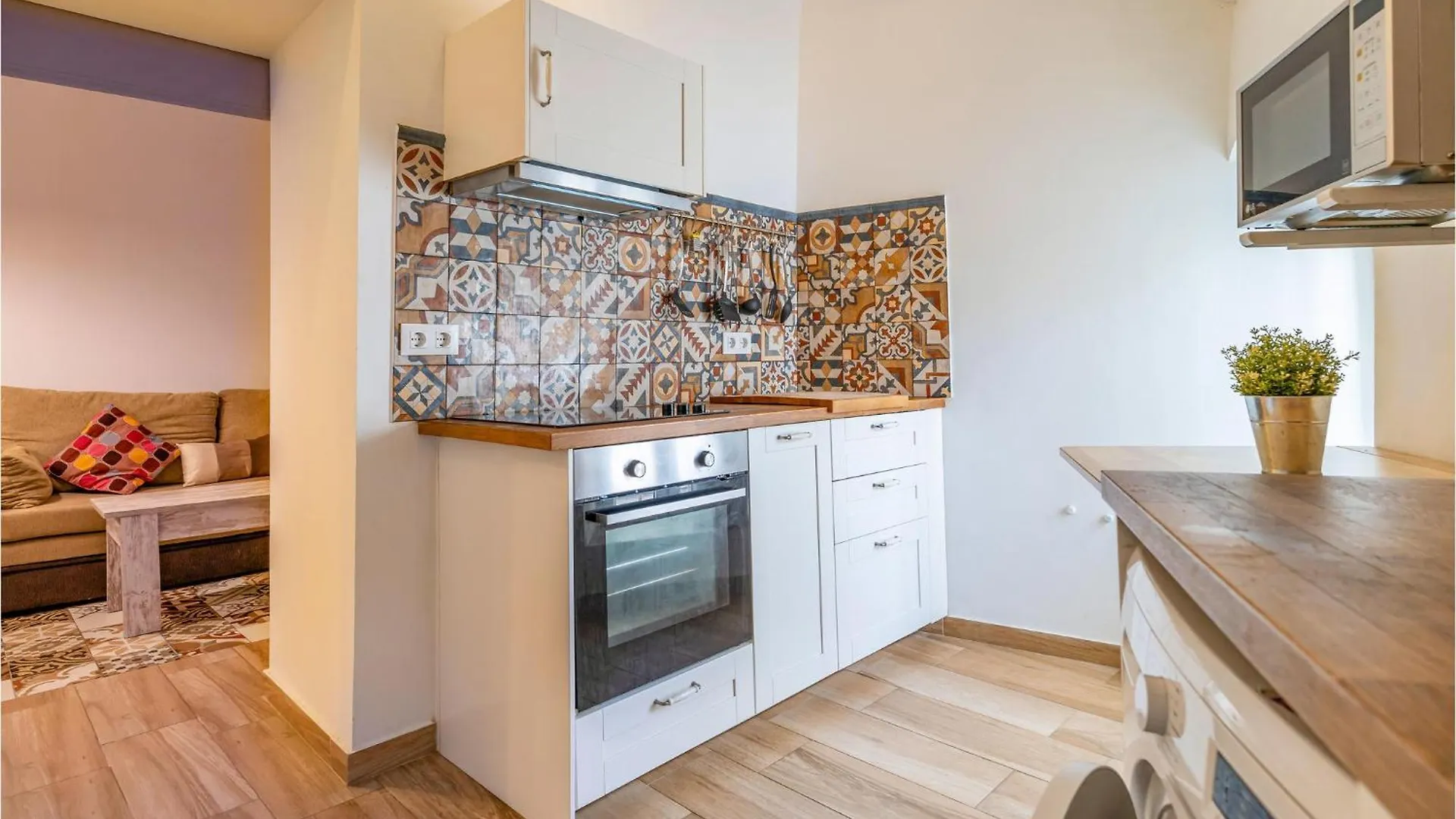 Gorgeous Apartment In Arcos De La Frontera 0*,